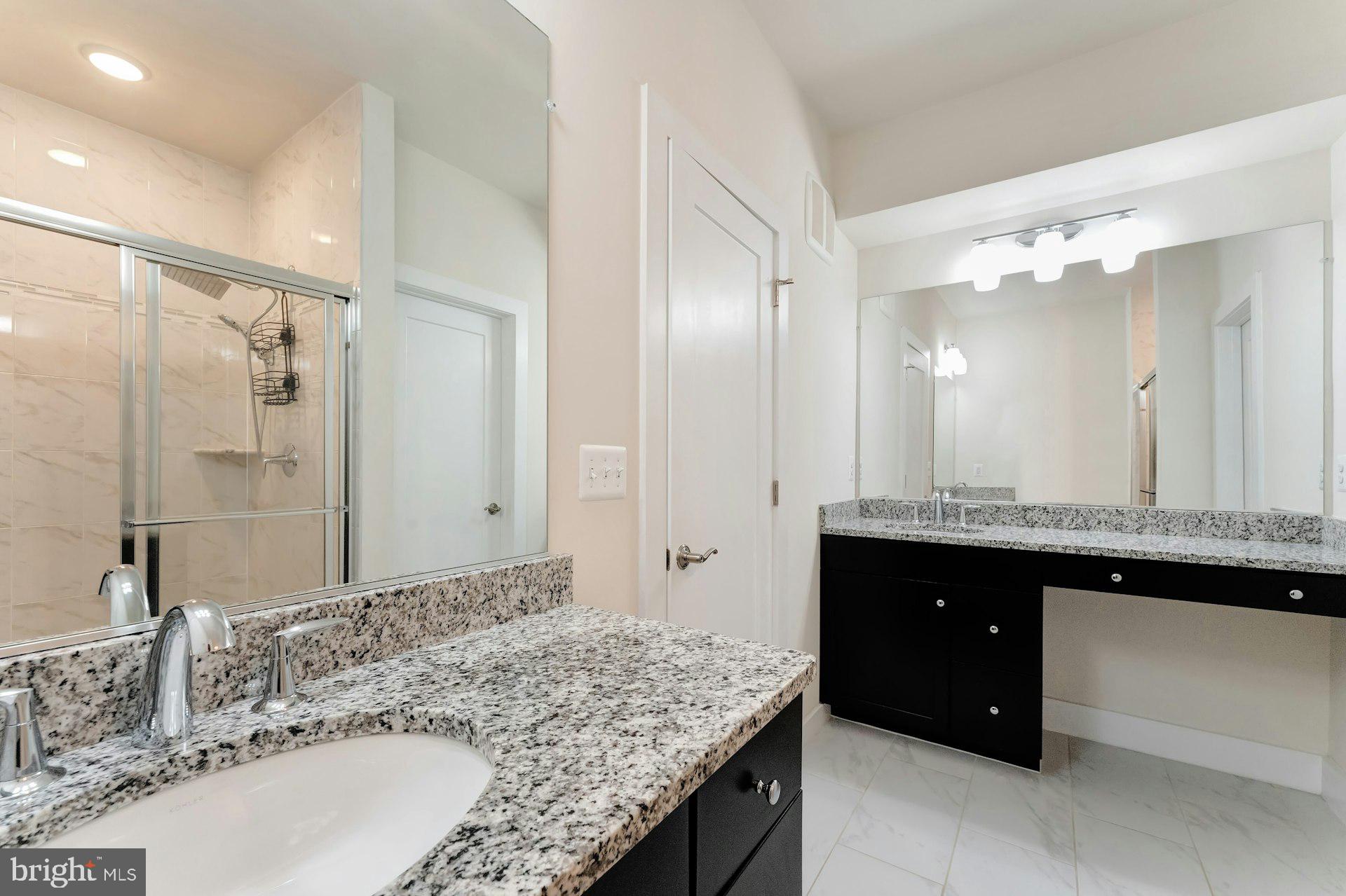 44750 TIVERTON SQUARE