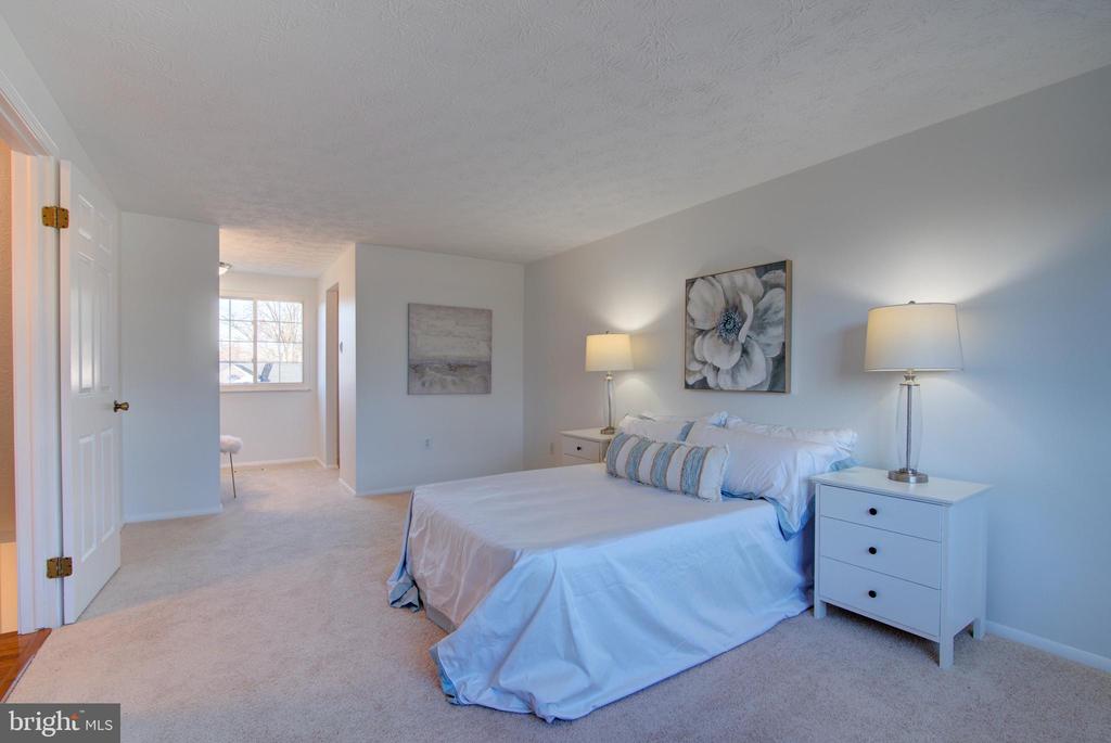 304 AARON COURT