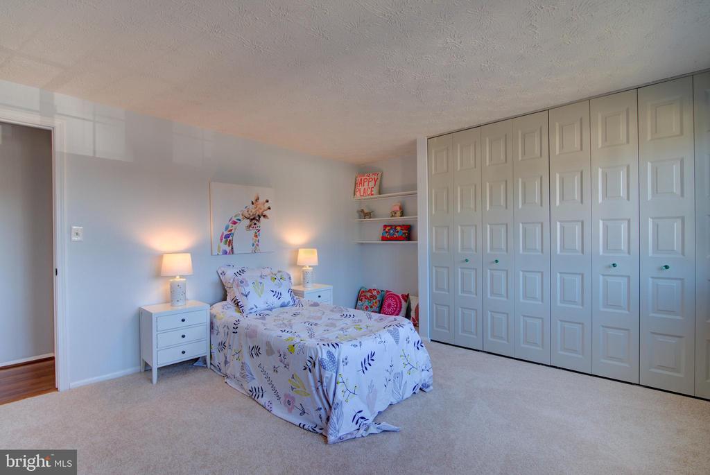 304 AARON COURT
