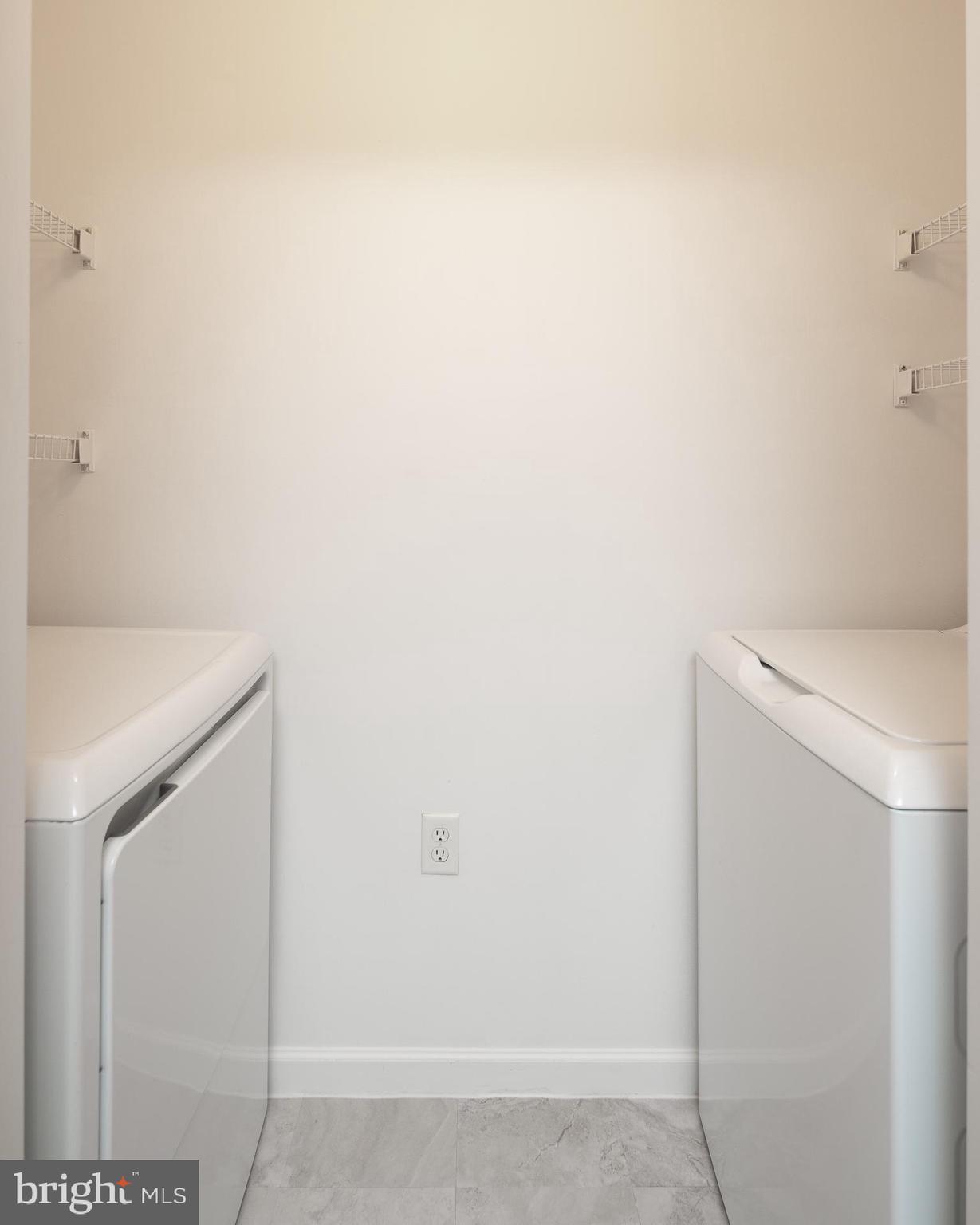 512 SUNSET VIEW TERRACE SE 402