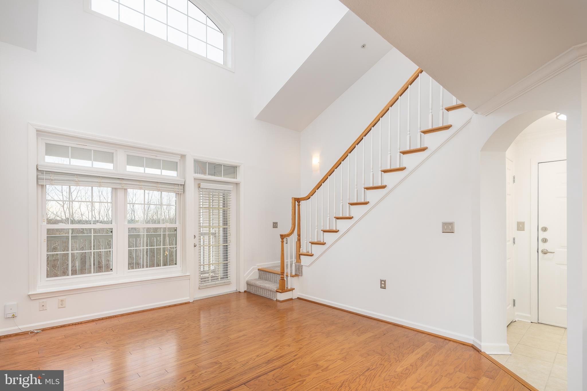 512 SUNSET VIEW TERRACE SE 402