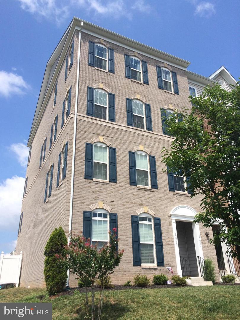 43913 CENTERGATE DRIVE