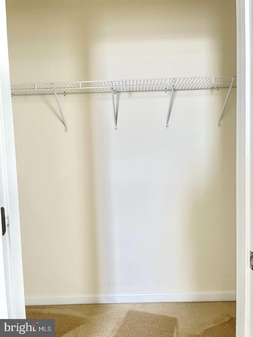 43913 CENTERGATE DRIVE