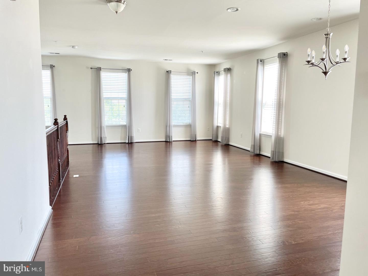 43913 CENTERGATE DRIVE