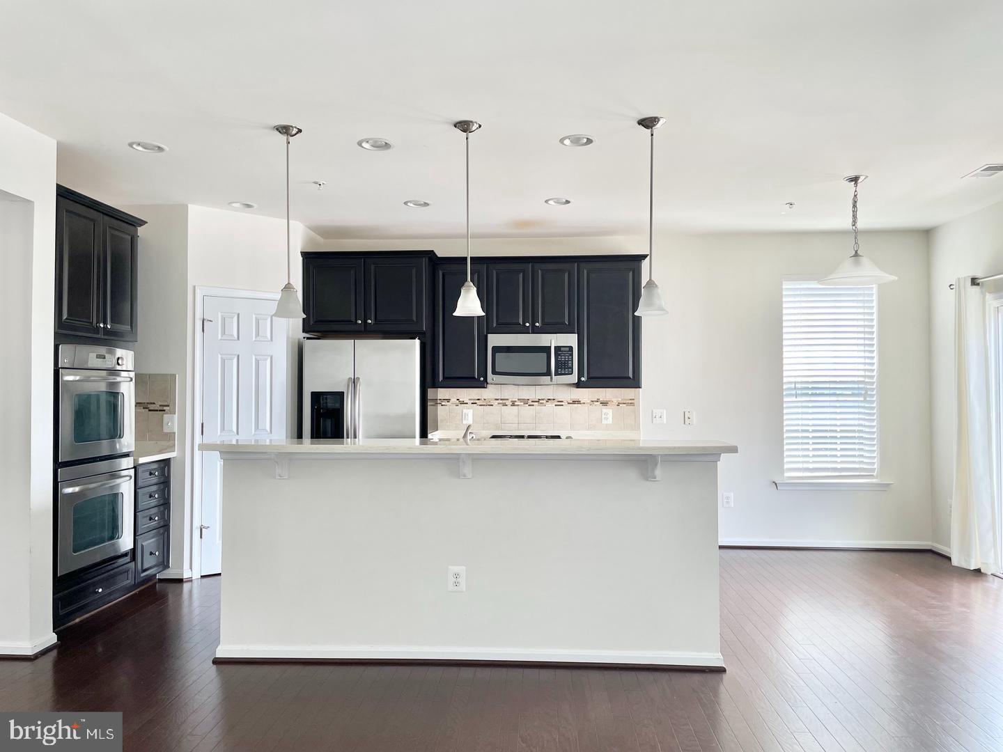 43913 CENTERGATE DRIVE