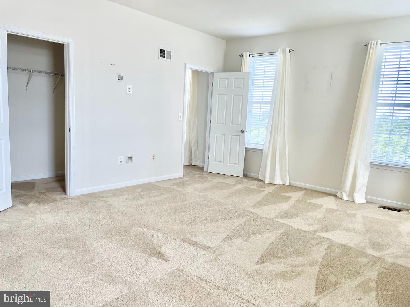 43913 CENTERGATE DRIVE