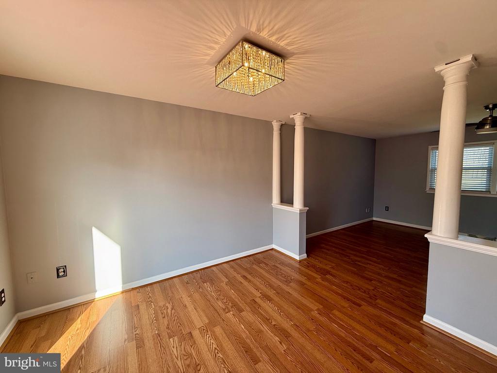 19560 SMITH CIRCLE