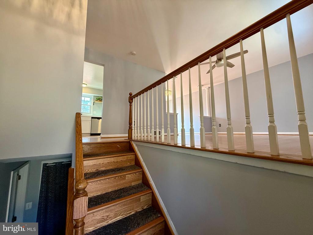 19560 SMITH CIRCLE