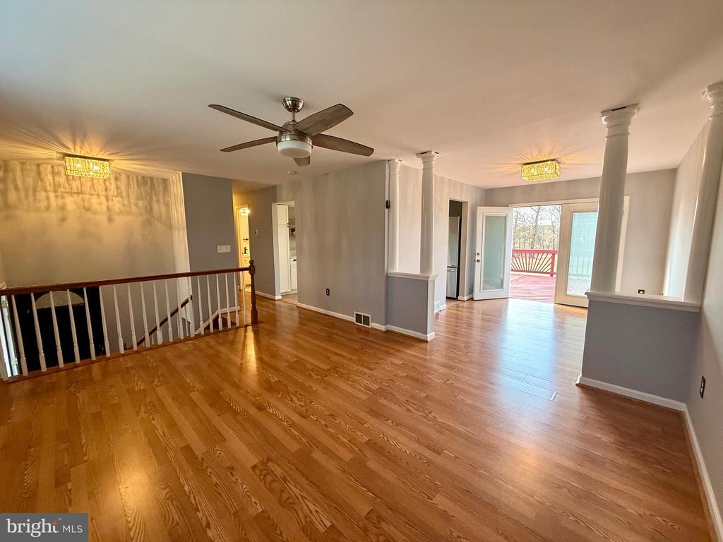 19560 SMITH CIRCLE