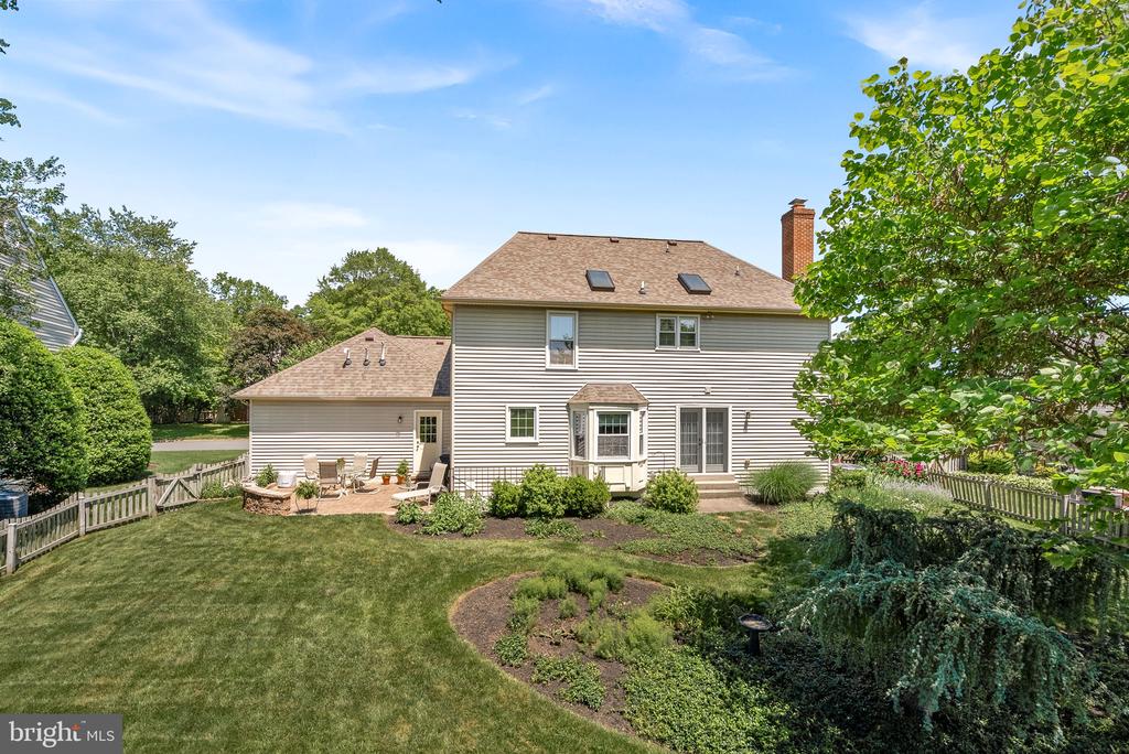 5 GRISWOLD COURT