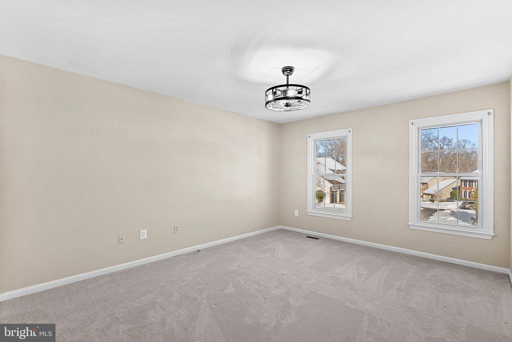 5 GRISWOLD COURT
