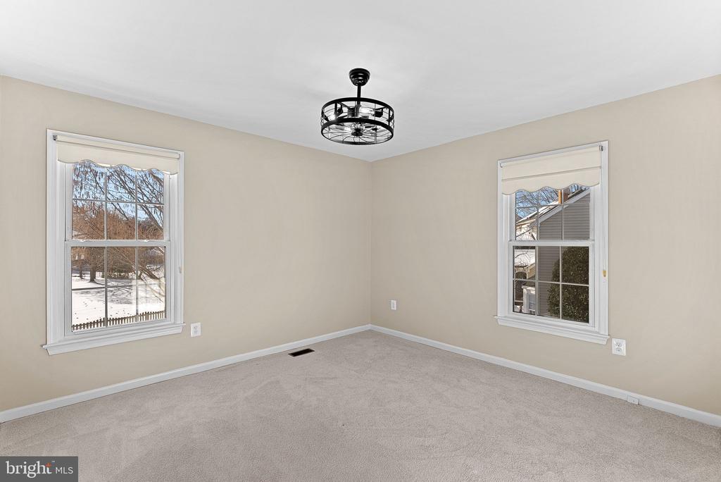 5 GRISWOLD COURT
