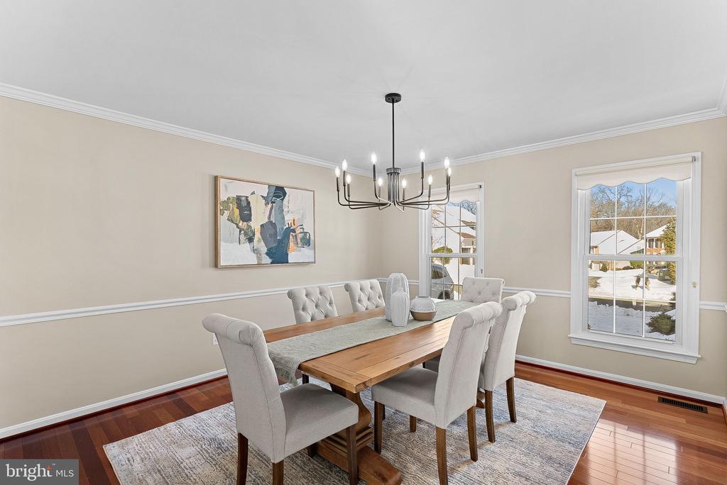 5 GRISWOLD COURT