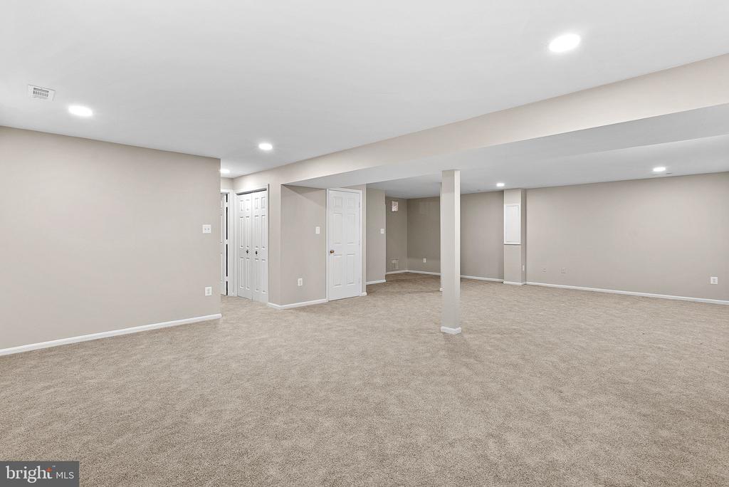 5 GRISWOLD COURT