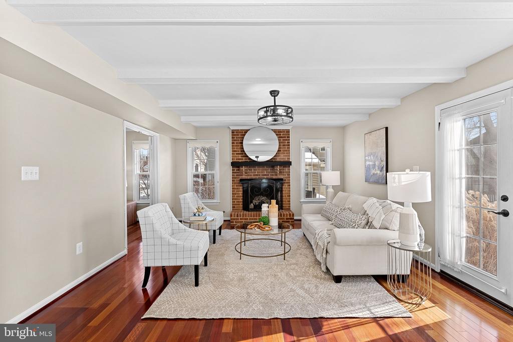 5 GRISWOLD COURT
