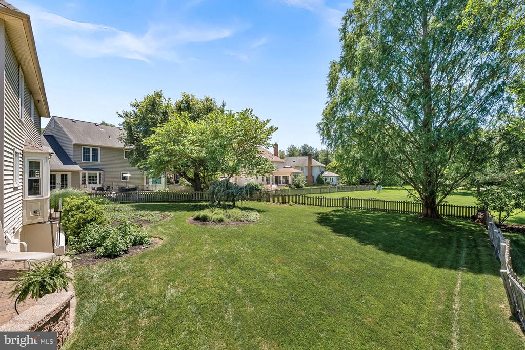 5 GRISWOLD COURT