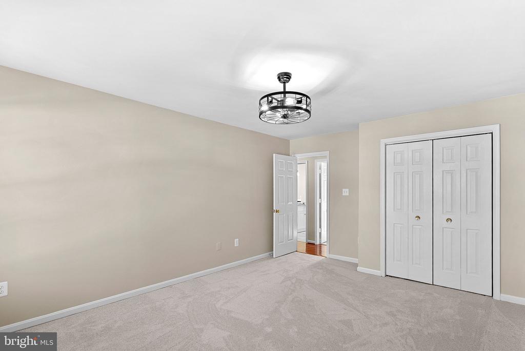 5 GRISWOLD COURT