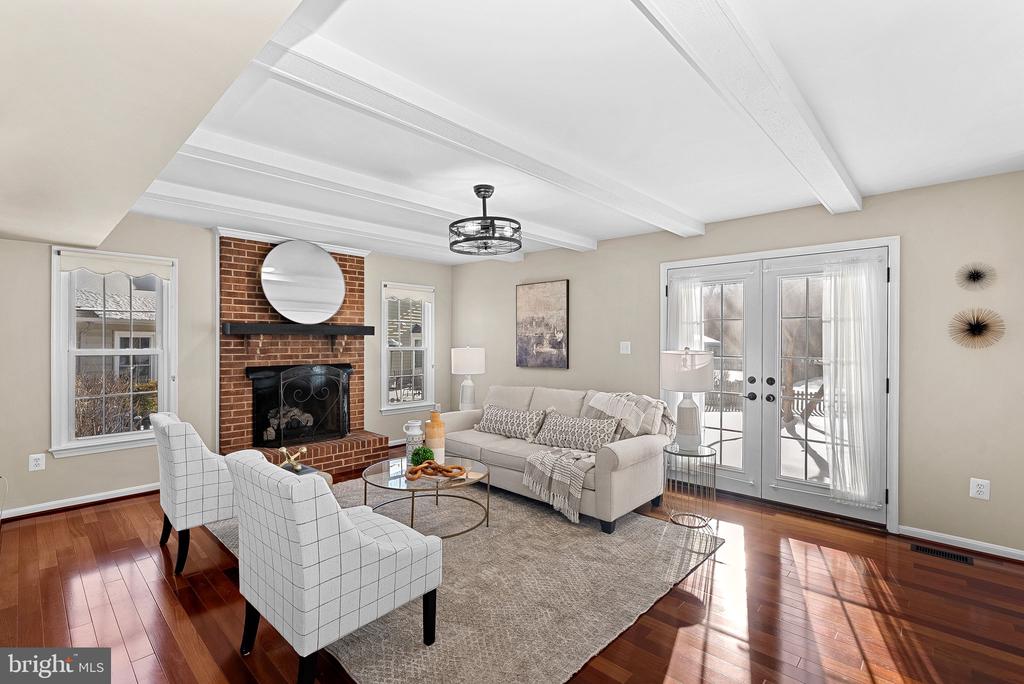 5 GRISWOLD COURT