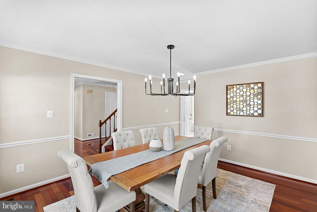 5 GRISWOLD COURT