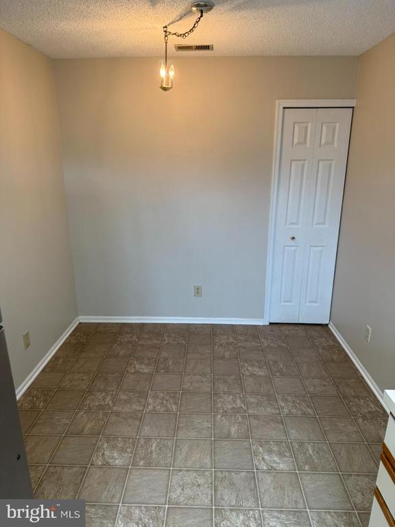 1112 HUNTMASTER TERRACE NE 202