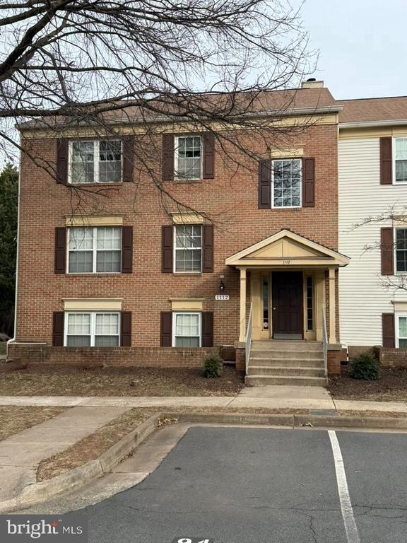 1112 HUNTMASTER TERRACE NE 202
