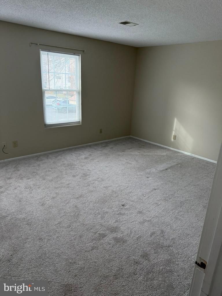 1112 HUNTMASTER TERRACE NE 202