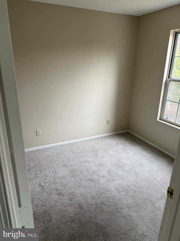 1112 HUNTMASTER TERRACE NE 202