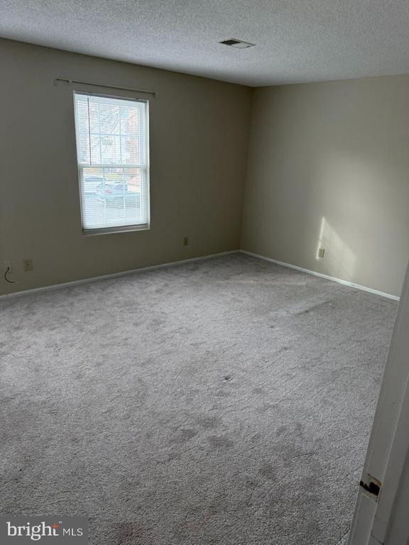 1112 HUNTMASTER TERRACE NE 202