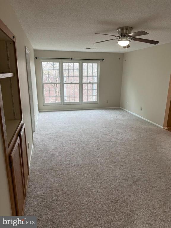 1112 HUNTMASTER TERRACE NE 202