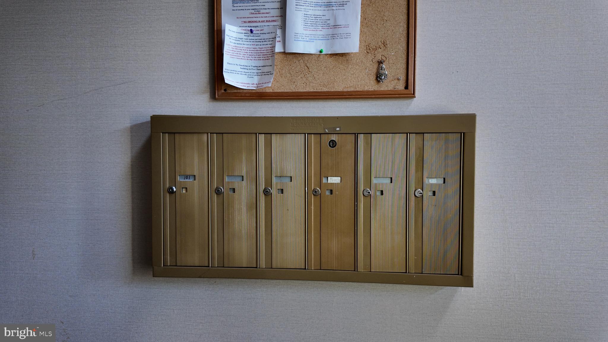 1123 HUNTMASTER TERRACE NE 202