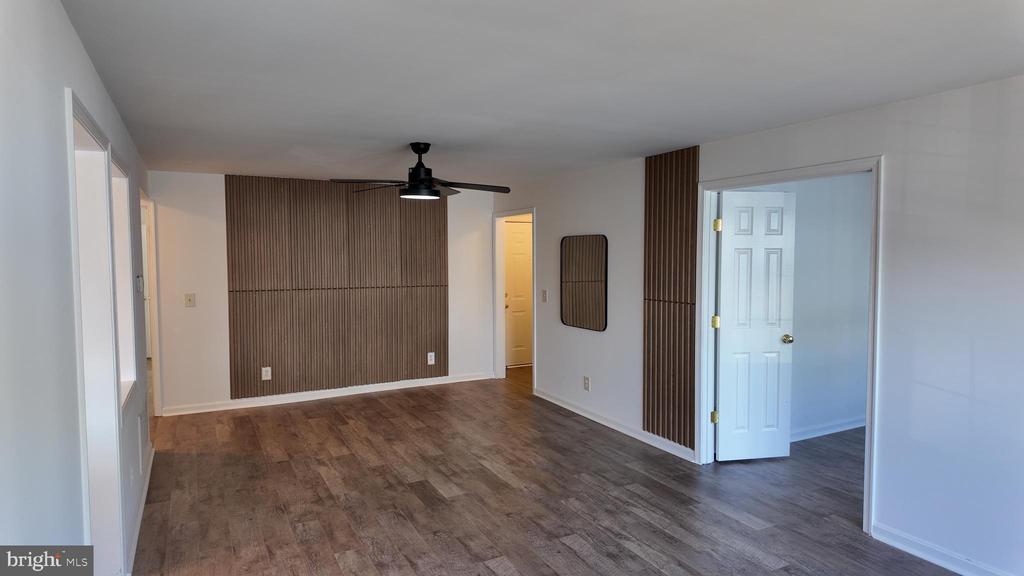 1123 HUNTMASTER TERRACE NE 202