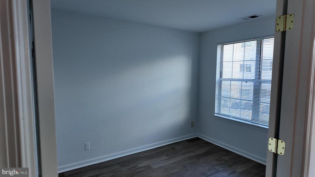 1123 HUNTMASTER TERRACE NE 202