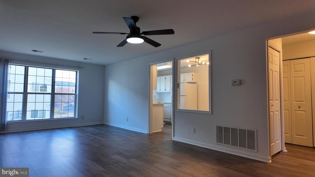 1123 HUNTMASTER TERRACE NE 202