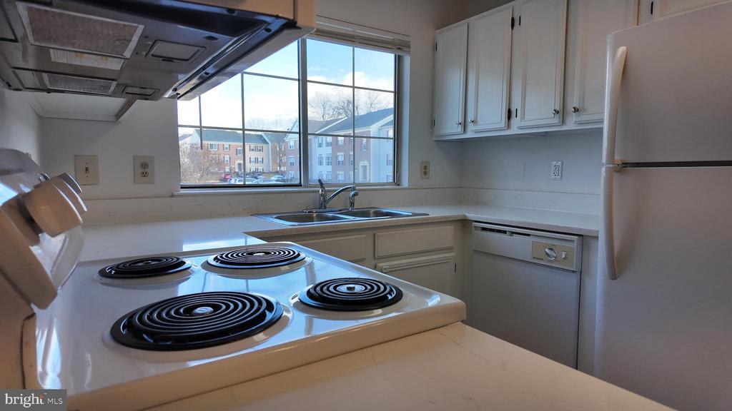 1123 HUNTMASTER TERRACE NE 202