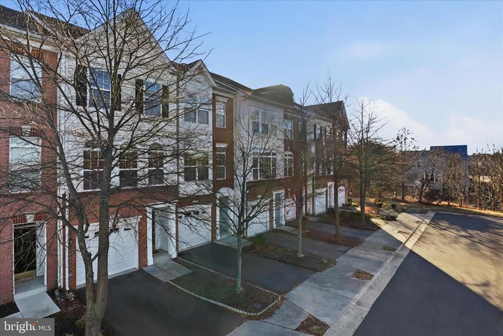 20432 HOMELAND TERRACE