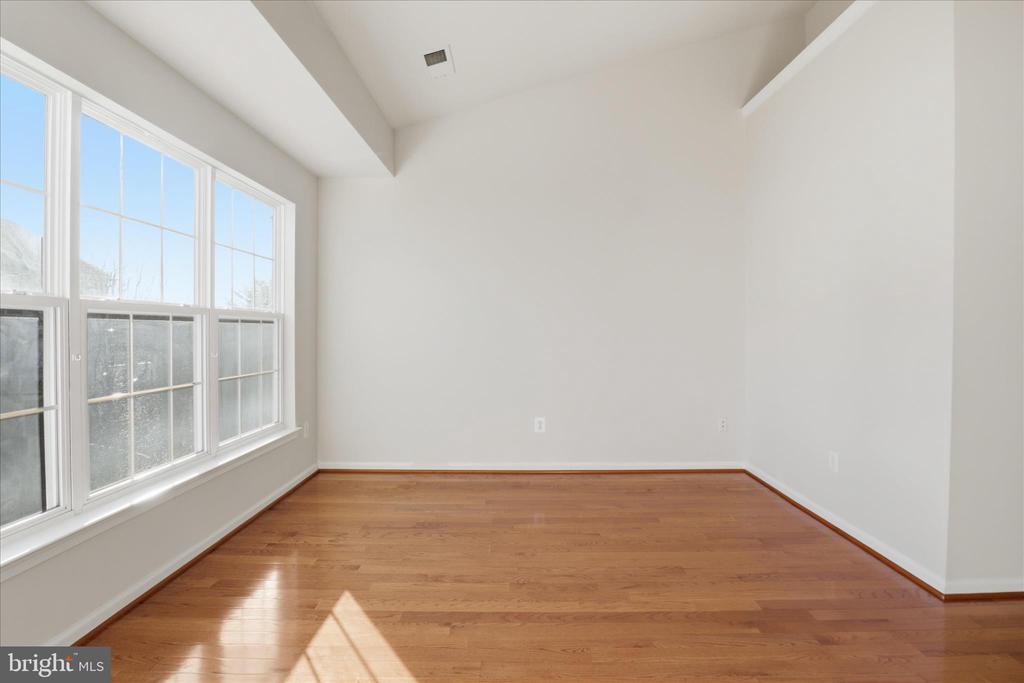 20432 HOMELAND TERRACE