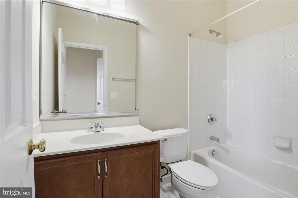 20432 HOMELAND TERRACE