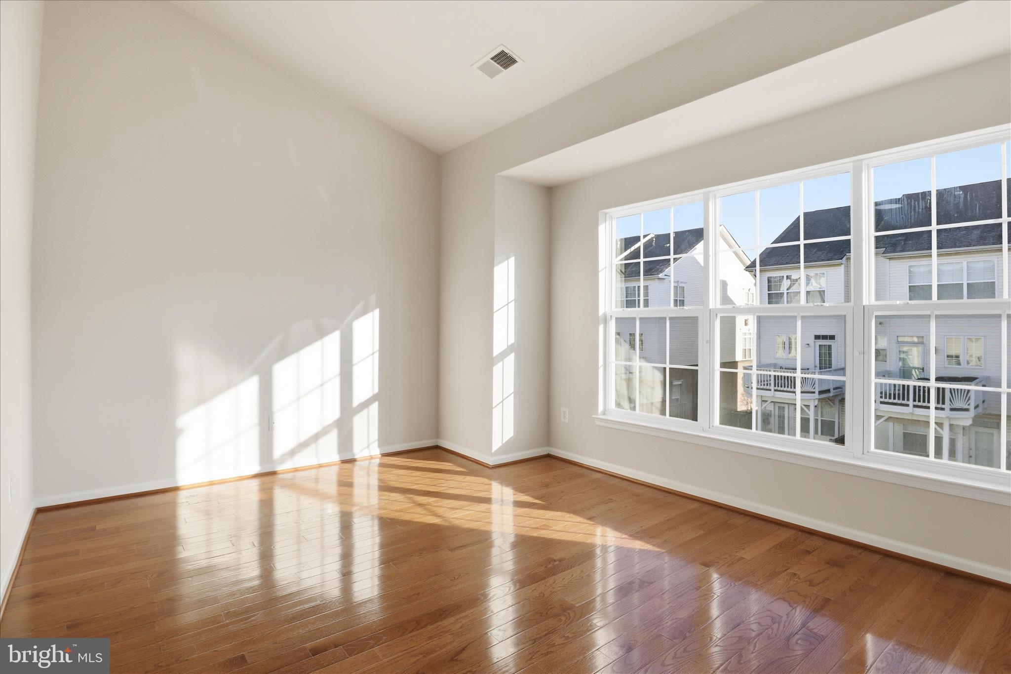 20432 HOMELAND TERRACE