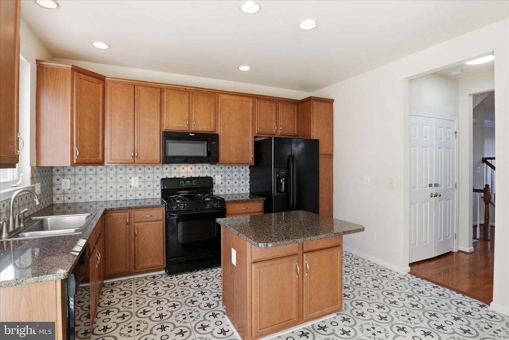 20432 HOMELAND TERRACE