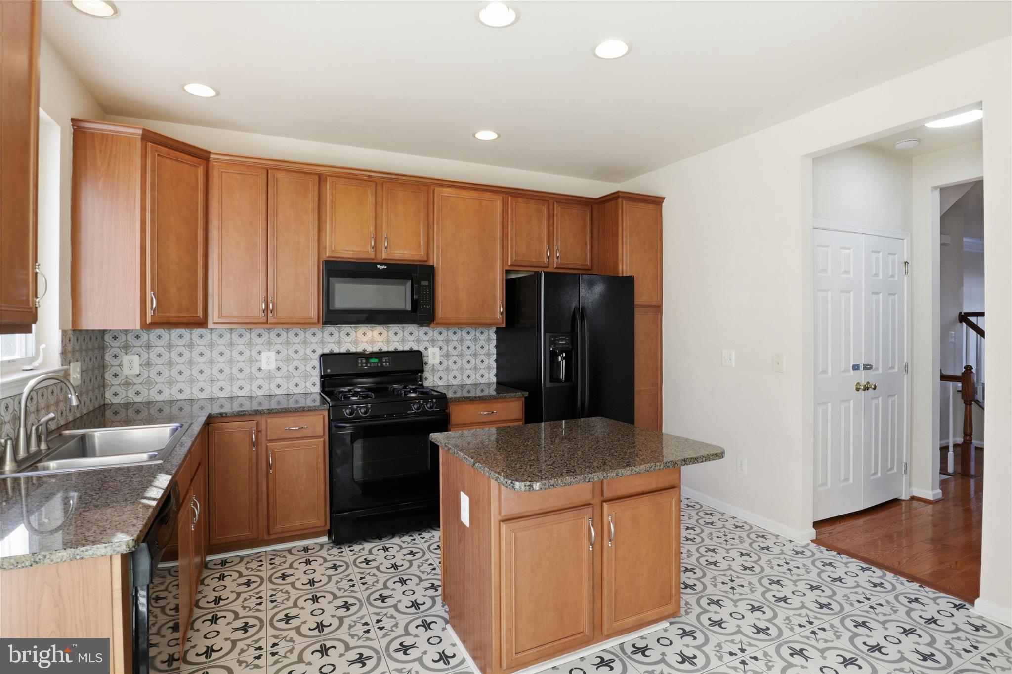 20432 HOMELAND TERRACE