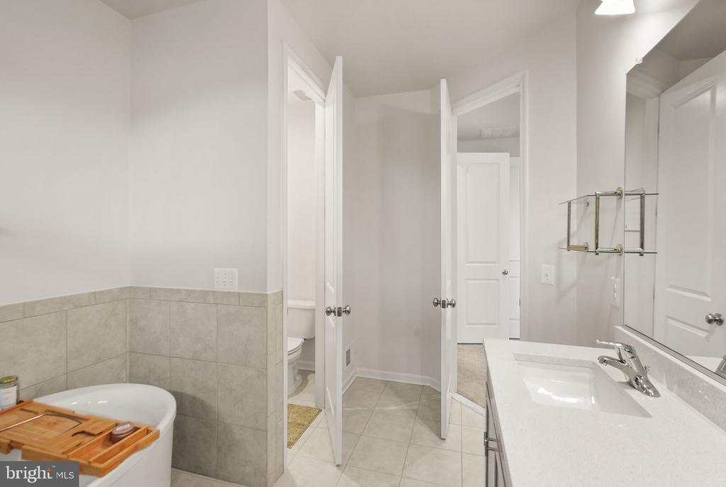 19298 FORKED CREEK TERRACE