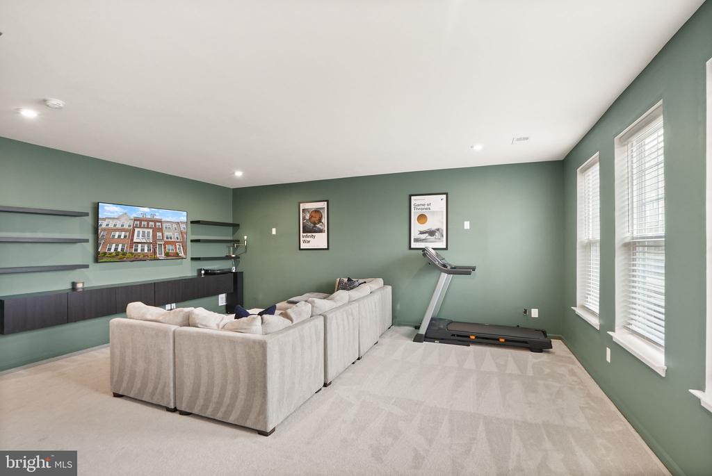 19298 FORKED CREEK TERRACE