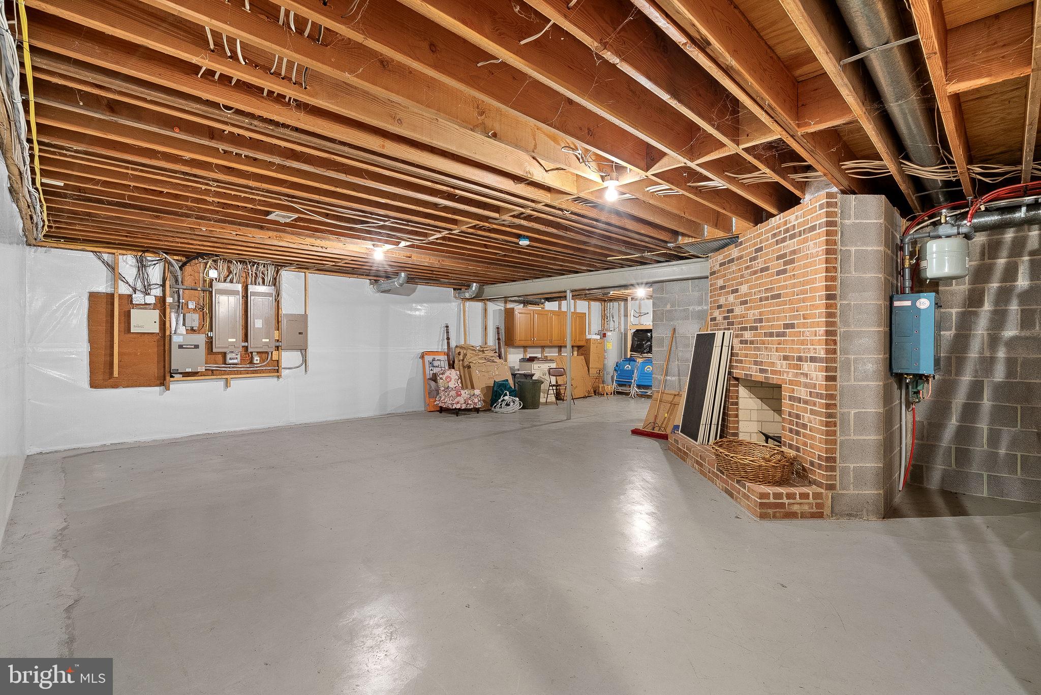 16309 HAMILTON STATION ROAD