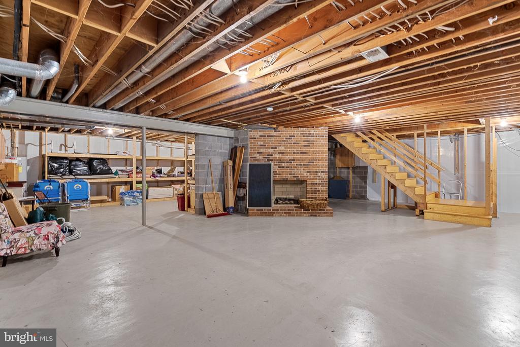 16309 HAMILTON STATION ROAD