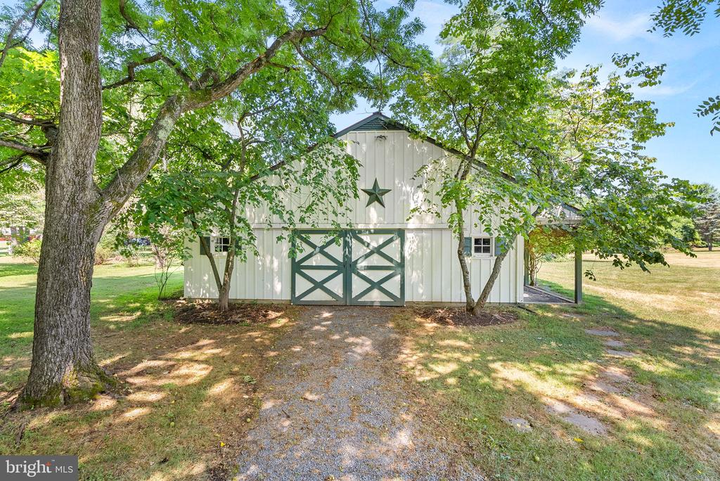 16309 HAMILTON STATION ROAD