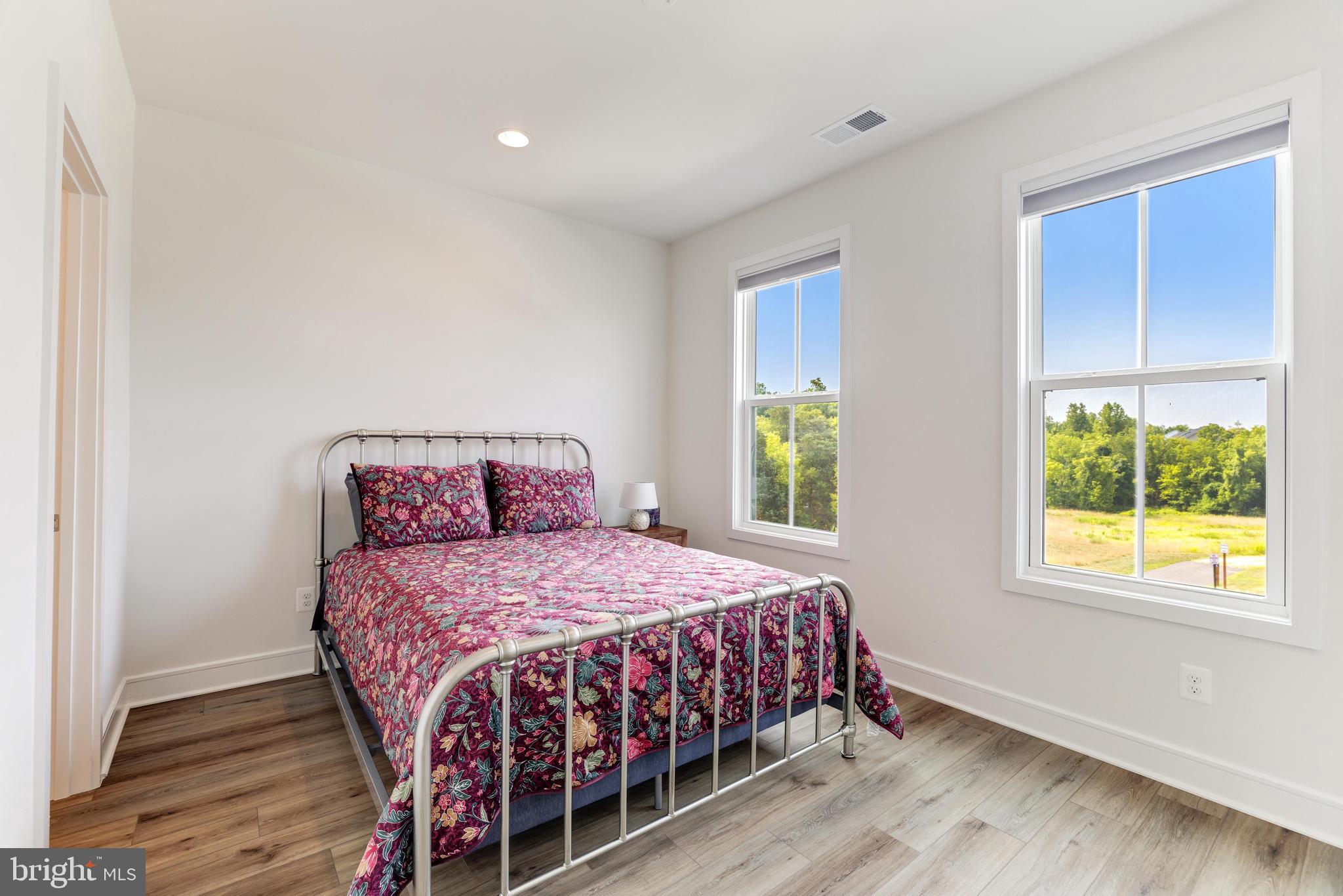 41490 BEDFORD FALLS COURT