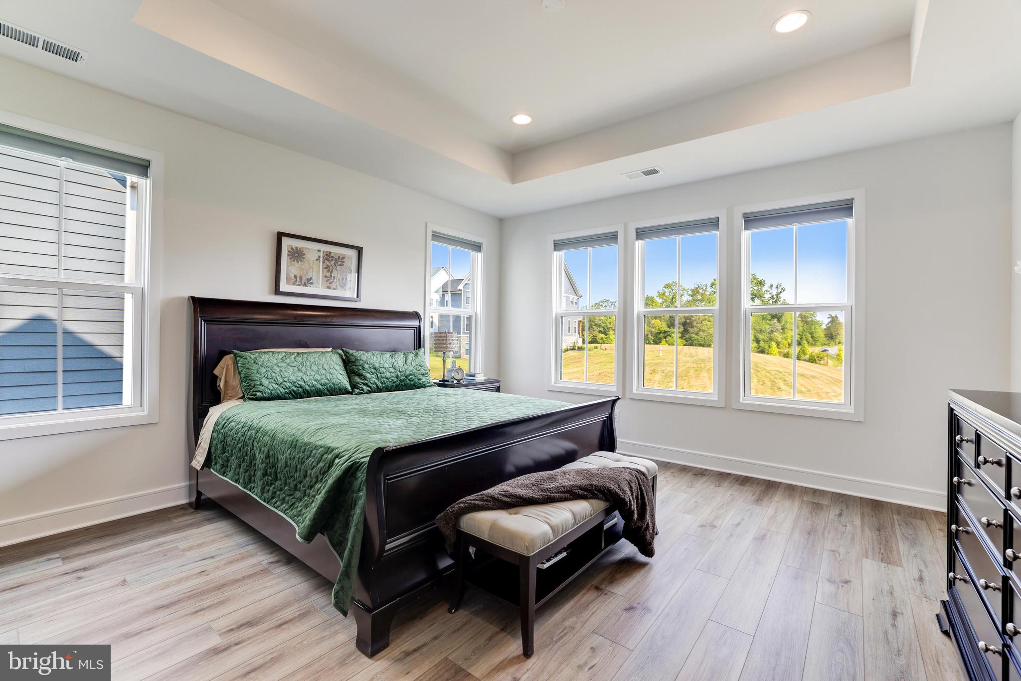 41490 BEDFORD FALLS COURT