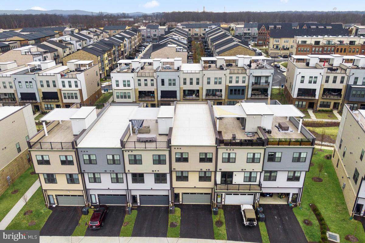 23049 COTTONWILLOW SQUARE