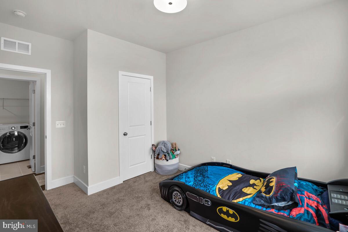 23049 COTTONWILLOW SQUARE