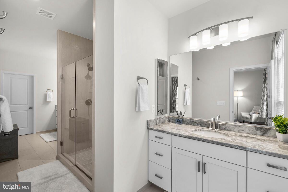 23049 COTTONWILLOW SQUARE